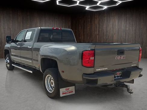 Used 2018 GMC Sierra 3500 Denali w/ Duramax Plus Package AWD/4WD image 5