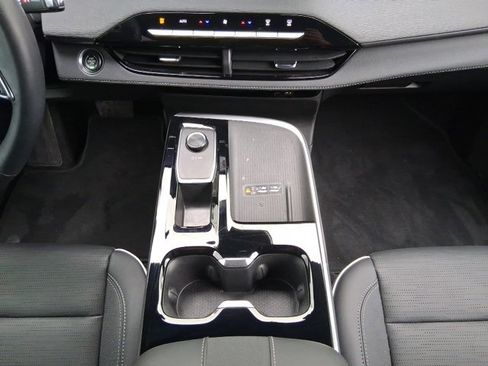 Used 2025 Buick Enclave Sport Touring w/ Power Package image 15