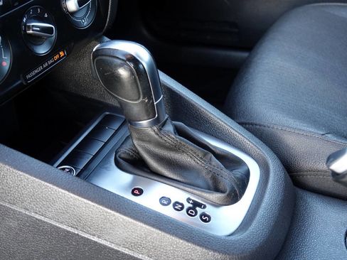 Used 2011 Volkswagen Jetta SEL FWD image 43