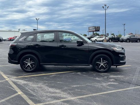 Certified 2025 Honda HR-V LX image 3