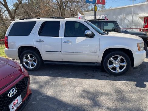 Used 2013 Chevrolet Tahoe LTZ image 4