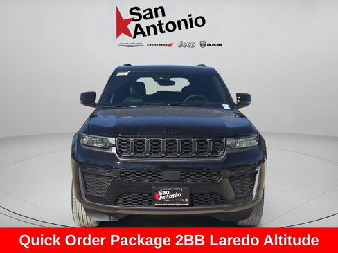 New 2026 Jeep Grand Cherokee Altitude AWD/4WD image 3
