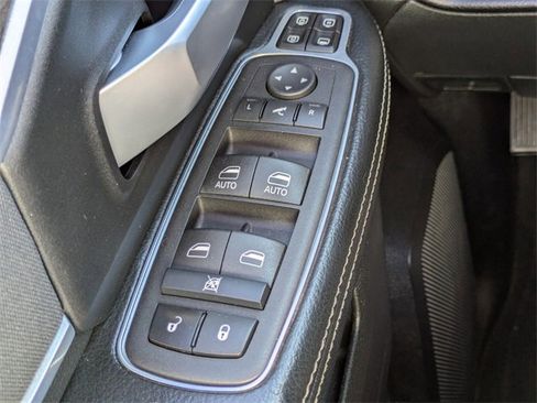 Used 2024 RAM 3500 Big Horn image 27