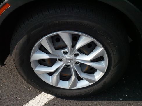 Used 2025 Honda CR-V LX image 15