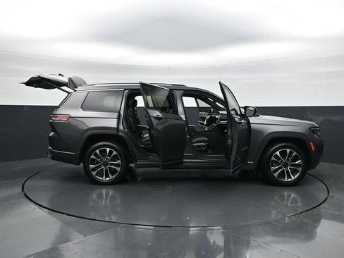 Used 2021 Jeep Grand Cherokee L Overland w/ Luxury Tech Group IV AWD/4WD image 51