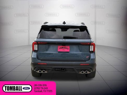Used 2025 Ford Explorer ST image 6