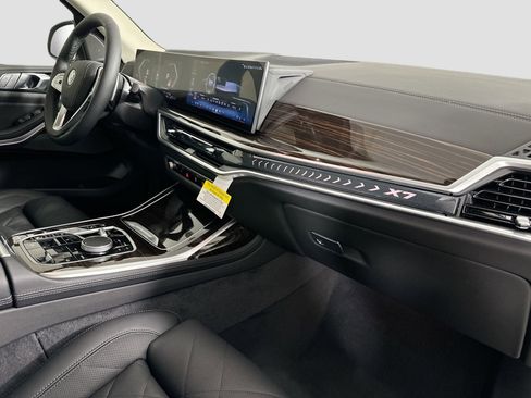 New 2026 BMW X7 xDrive40i image 30