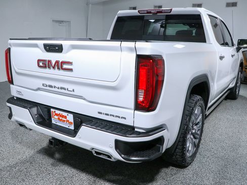 Used 2022 GMC Sierra 1500 Denali w/ Denali Reserve Package AWD/4WD image 7