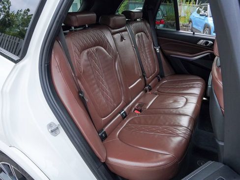Used 2020 BMW X5 xDrive40i w/ M Sport Package AWD/4WD image 41