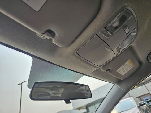 Used 2020 Hyundai Accent SE FWD image 24