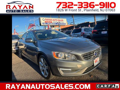 Used 2017 Volvo S60 T5 Inscription w/ Convenience Package image 1