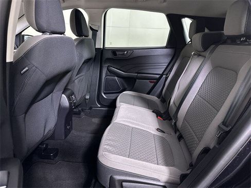 Used 2022 Ford Escape SE w/ SE Sport Appearance Package image 25