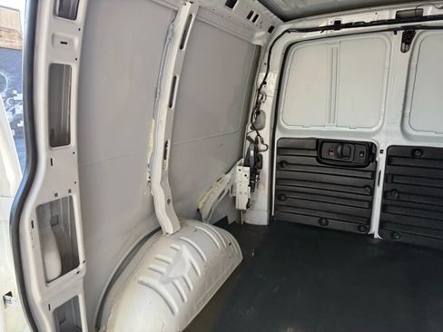 Used 2022 GMC Savana 2500 Regular Van 3D w/ Communications Package image 61