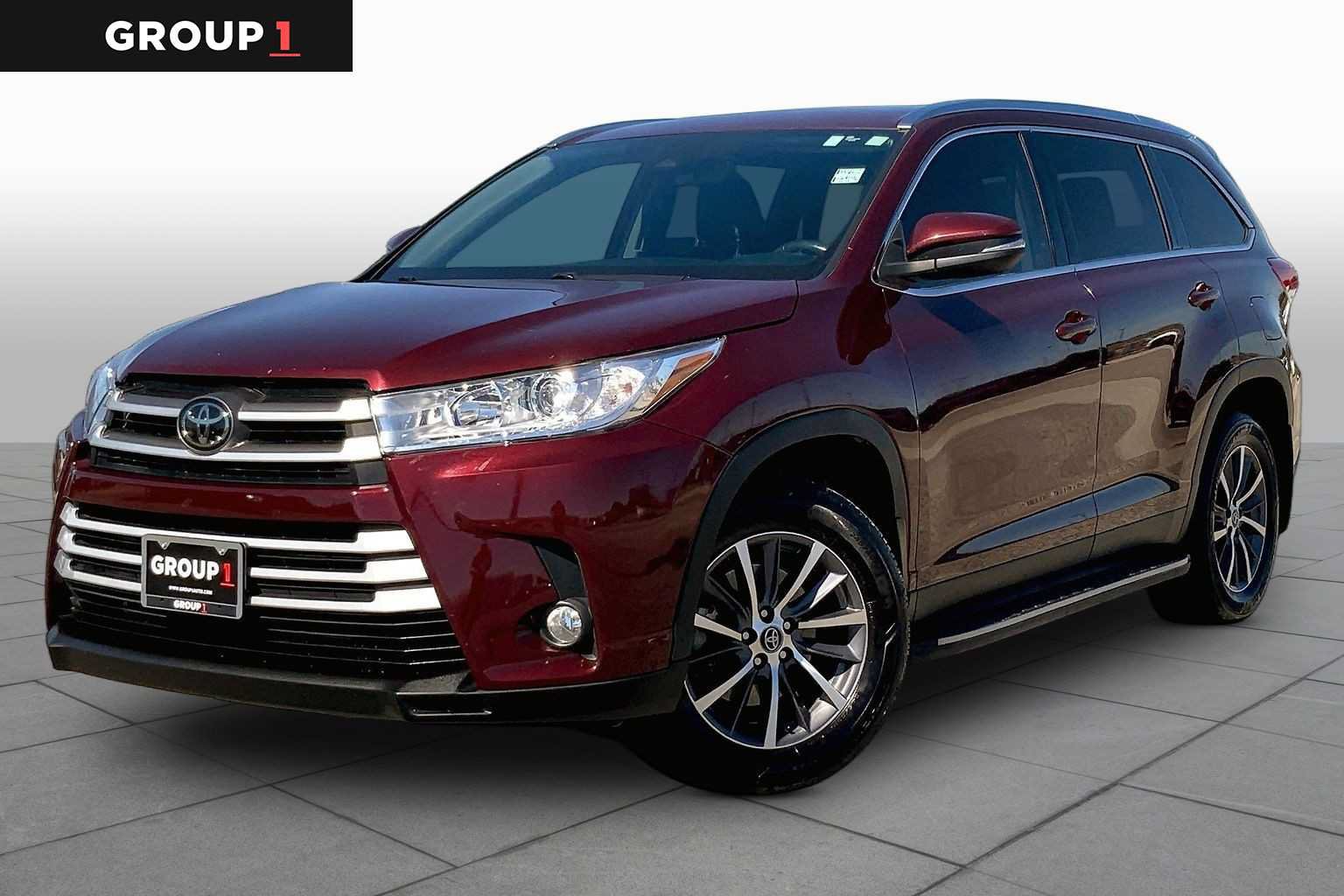 Used 2019 Toyota Highlander XLE FWD image 1