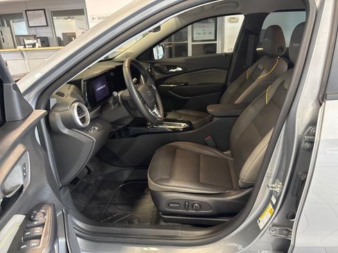 Used 2026 Chevrolet Trax ACTIV w/ Driver Confidence Package FWD image 15