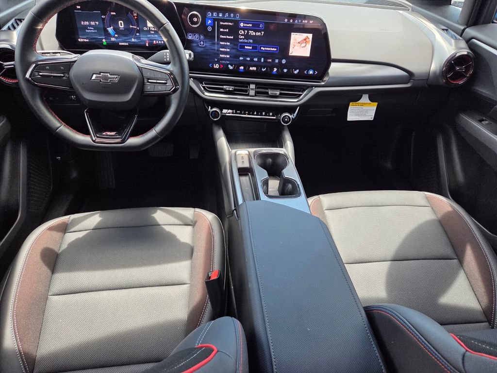 Used 2024 Chevrolet Equinox EV RS w/ LPO, Trailering Package FWD image 9