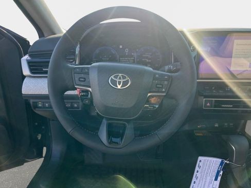 New 2026 Toyota Camry XLE AWD/4WD image 15