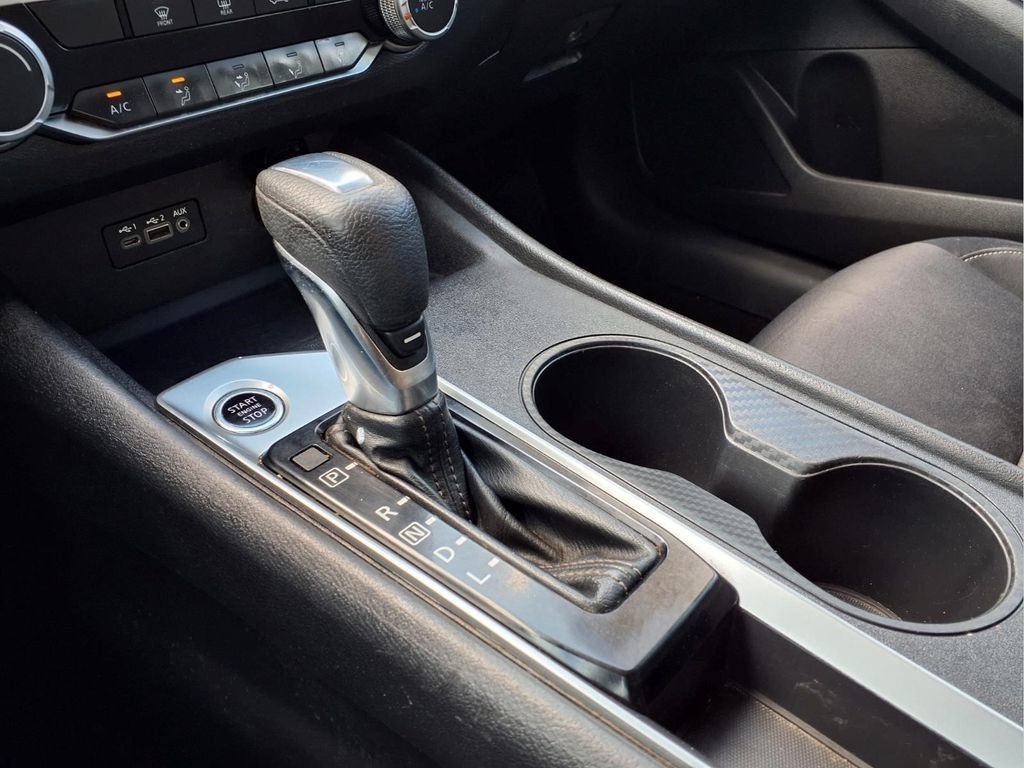 Used 2020 Nissan Altima 2.5 S FWD image 18
