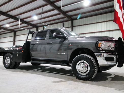 Used 2019 RAM 3500 Tradesman w/ Ambulance Prep Group image 16