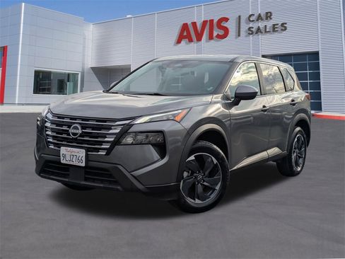 Used 2024 Nissan Rogue SV image 1