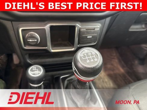 Used 2020 Jeep Wrangler Unlimited Sport AWD/4WD image 25