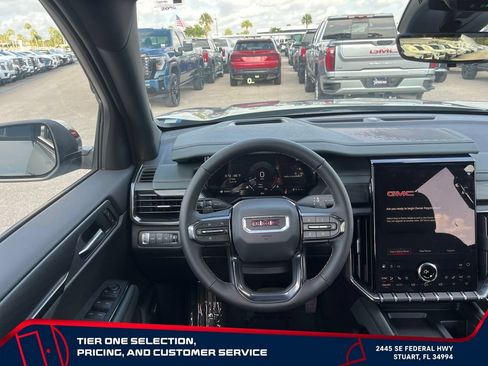 New 2026 GMC Acadia AT4 w/ Luxury Package AWD/4WD image 14