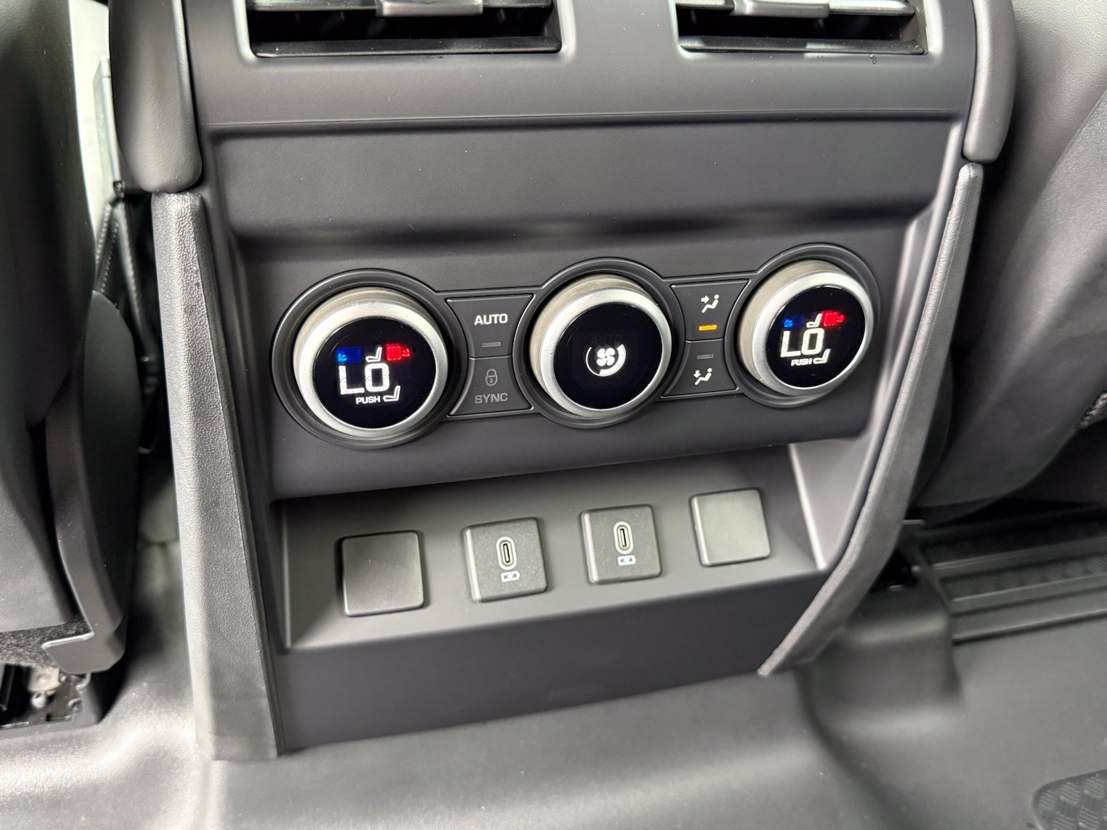 New 2026 Land Rover Defender 110 S AWD/4WD image 34