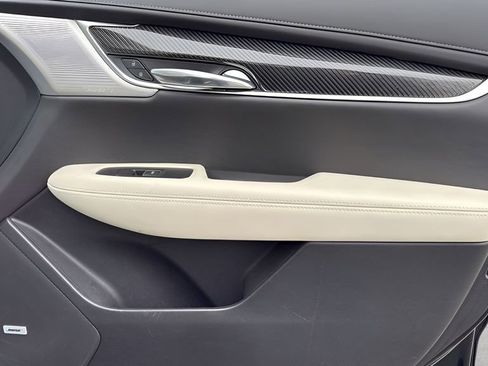 Used 2021 Cadillac XT6 Sport image 10