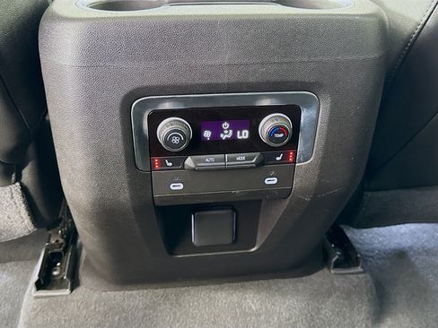 Used 2021 Chevrolet Suburban High Country AWD/4WD image 29