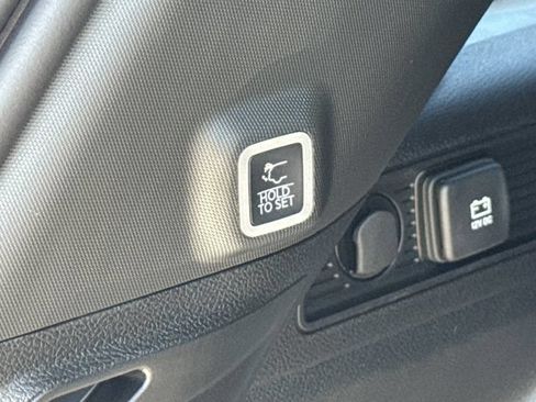 New 2027 Jeep Grand Cherokee Limited AWD/4WD image 19