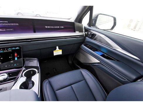 New 2026 Cadillac Escalade IQL Luxury image 10