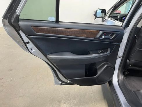 Used 2016 Subaru Outback 2.5i Limited AWD/4WD image 19