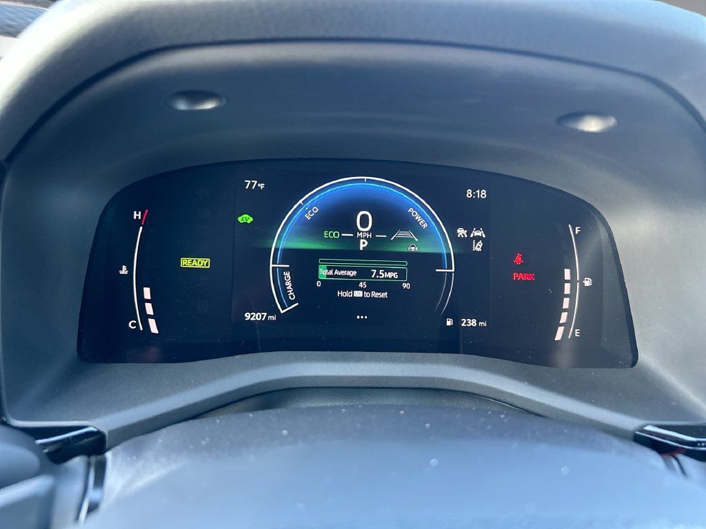 Used 2025 Toyota Camry SE FWD image 22