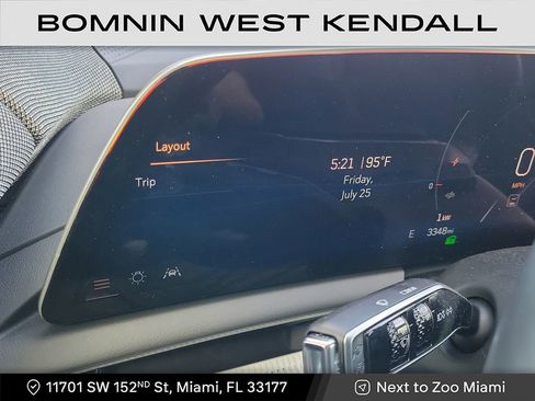 Used 2025 Cadillac Optiq Luxury 1 image 11