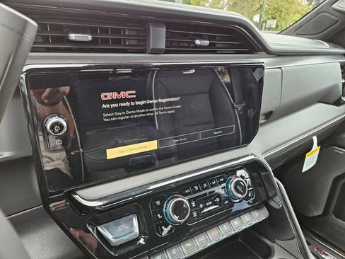 New 2026 GMC Sierra 2500 AT4X w/ LPO, Black Badging Package AWD/4WD image 24