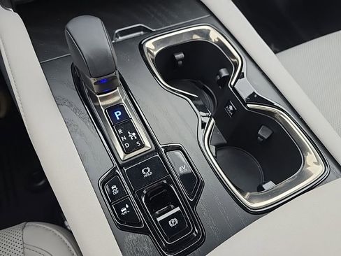 Used 2025 Lexus RX 350h image 19