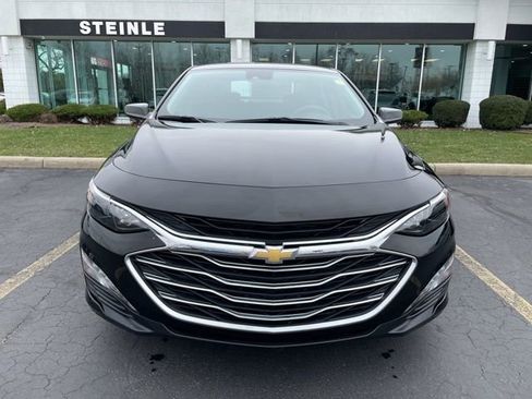 Used 2023 Chevrolet Malibu LT image 2