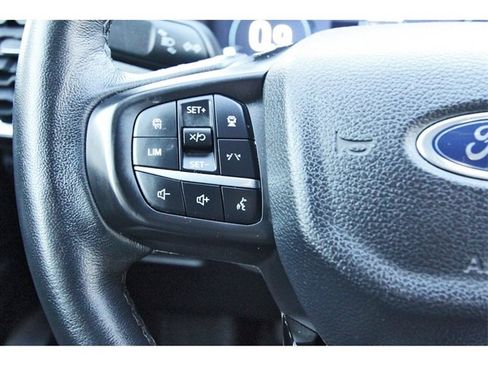 Used 2024 Ford Ranger Lariat w/ FX4 Off-Road Package image 18