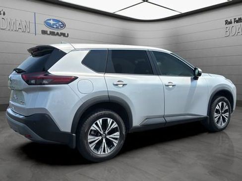 Used 2021 Nissan Rogue SV AWD/4WD image 4