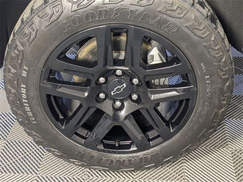 Used 2021 Chevrolet Silverado 1500 LT Trail Boss w/ Convenience Package II image 8