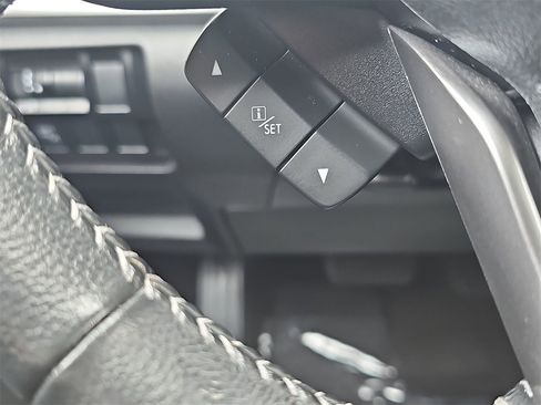 Certified 2023 Subaru Impreza 2.0i Limited image 24