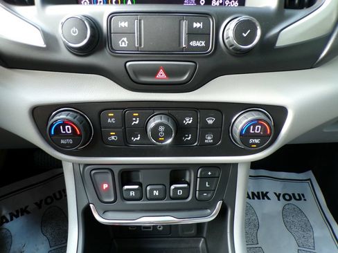 Used 2020 GMC Terrain SLT w/ Preferred Package AWD/4WD image 28