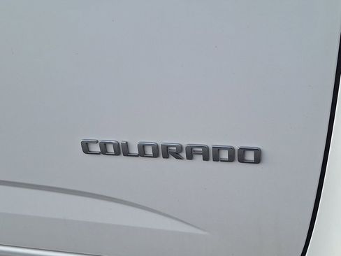 Used 2020 Chevrolet Colorado Z71 image 32