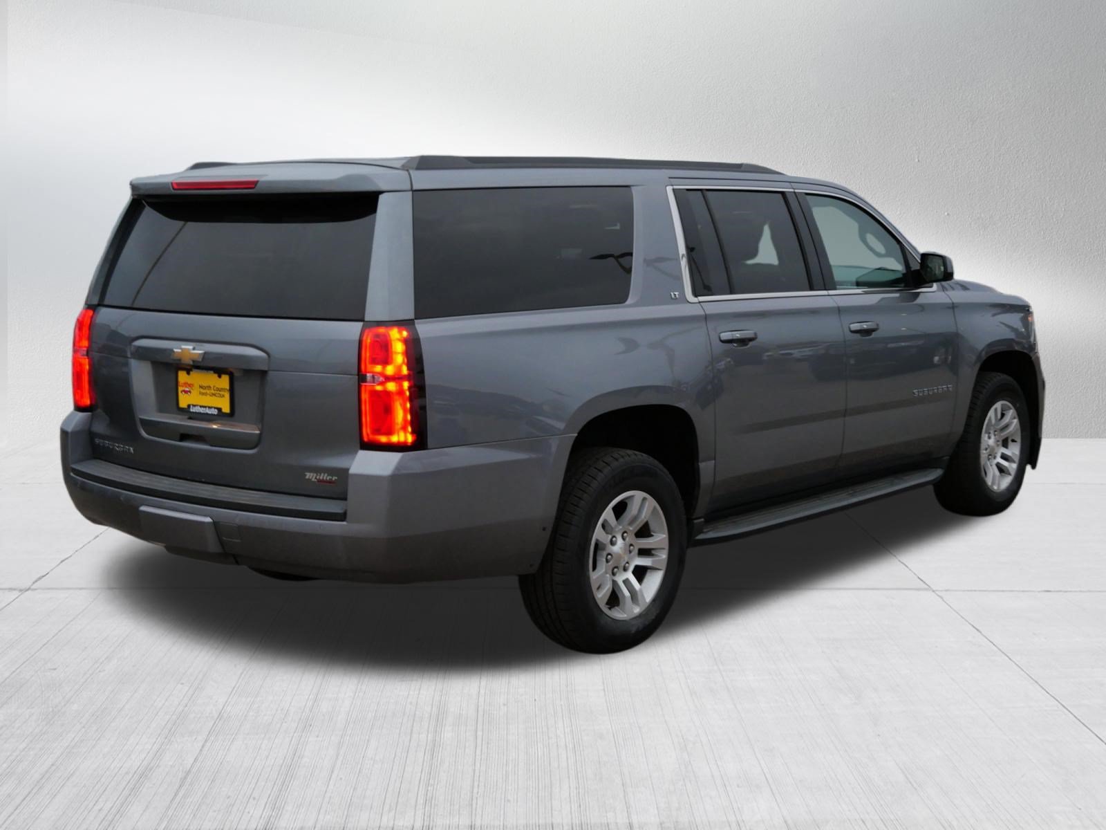 Used 2019 Chevrolet Suburban LT AWD/4WD image 7