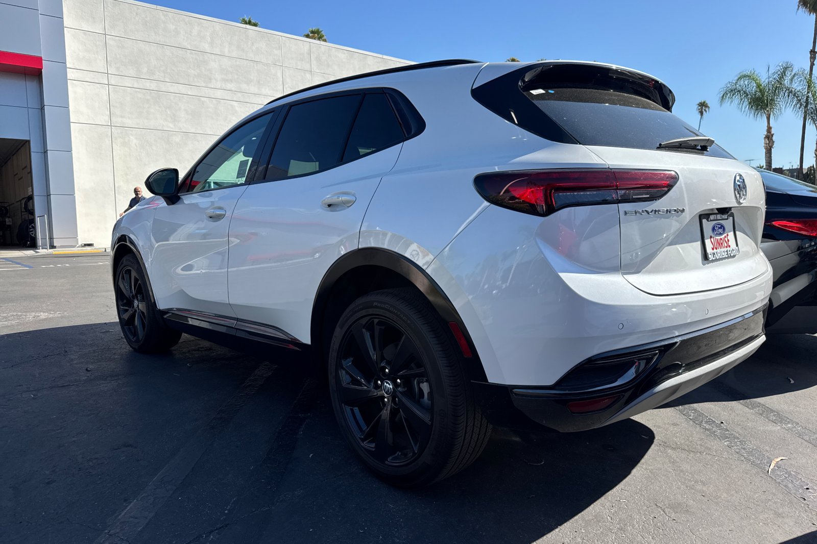 Used 2023 Buick Envision Essence w/ Sport Touring Package FWD image 6