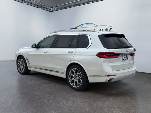 New 2026 BMW X7 xDrive40i w/ Premium Package AWD/4WD image 5