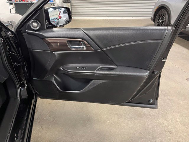 Used 2016 Honda Accord EX-L image 13