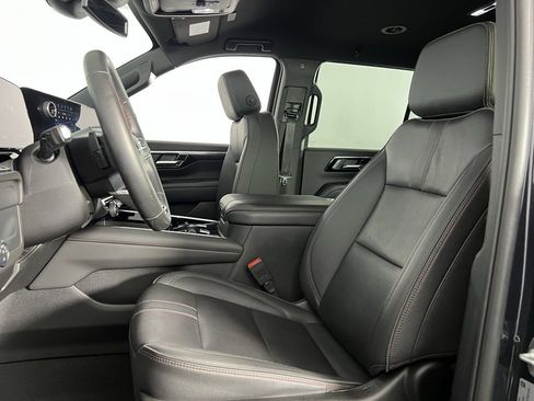 Used 2025 Chevrolet Tahoe RST image 23