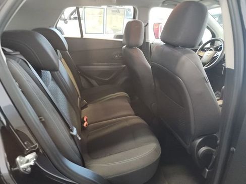 Used 2016 Chevrolet Trax LS FWD image 14