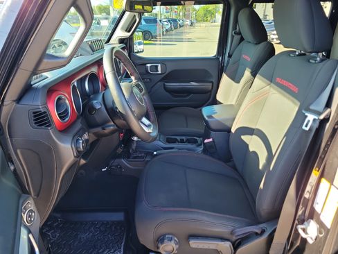Used 2018 Jeep Wrangler Unlimited Rubicon AWD/4WD image 18